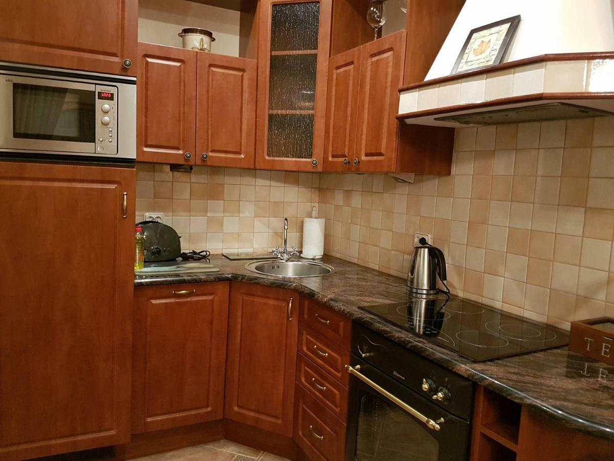 Goldstar Luxury Old Town Krakow Apartment Bagian luar foto