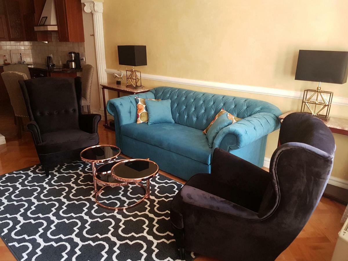 Goldstar Luxury Old Town Krakow Apartment Bagian luar foto