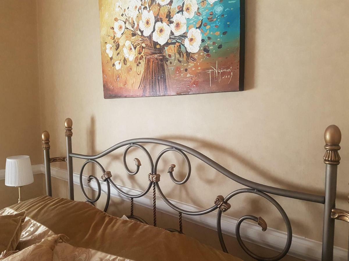 Goldstar Luxury Old Town Krakow Apartment Bagian luar foto
